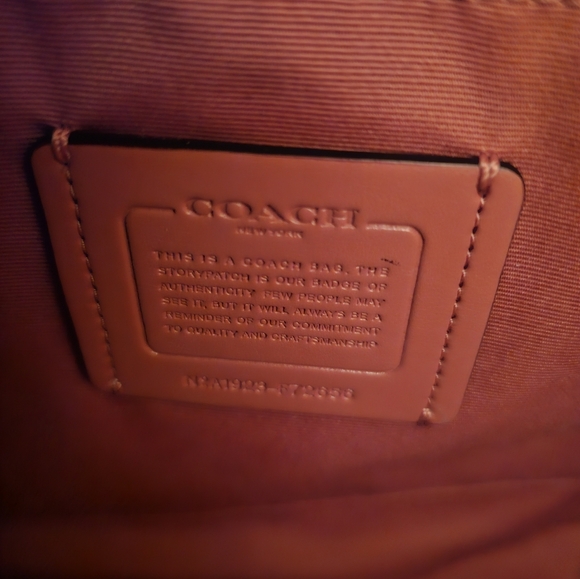 Coach signature canvas pink lily purse with iPhone case. - Picture 6 of 9